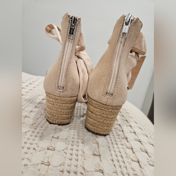 Ugg Wedges - Picture 4 of 12